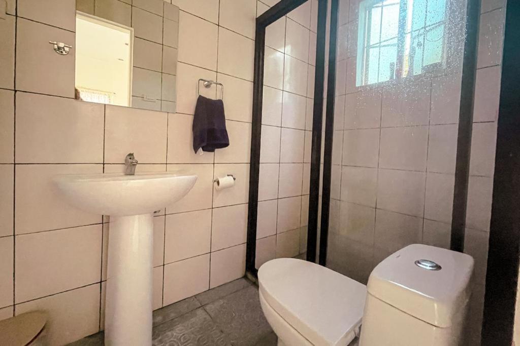 Beth'S Villa Moalboal Eksteriør billede